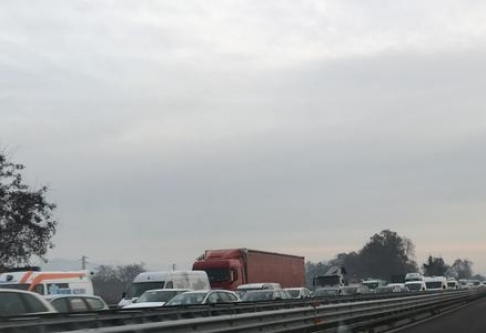 Tra auto a folle velocità e mezzi pesanti: la Rezza a rischio