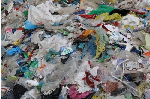 Ladri rubano vestiti e batterie all’ecocentro