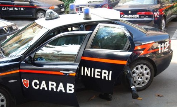 “NOSTRO FIGLIO HA DELLA DROGA “:  I GENITORI TELEFONATO AL 112 E LO FANNO ARRESTARE