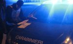 Chivassese ubriaco finisce in un maneggio con la Golf e minaccia i carabinieri con un palo