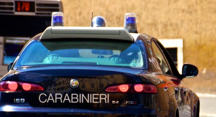 Controllavano le prostitute e investivano i guadagni nella coltivazione di marijuana