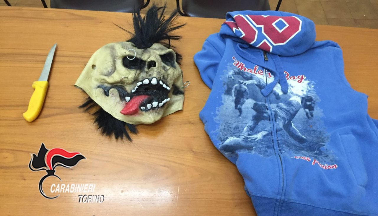 Da Foglizzo a Torino per rapinare con coltello e maschera di carnevale