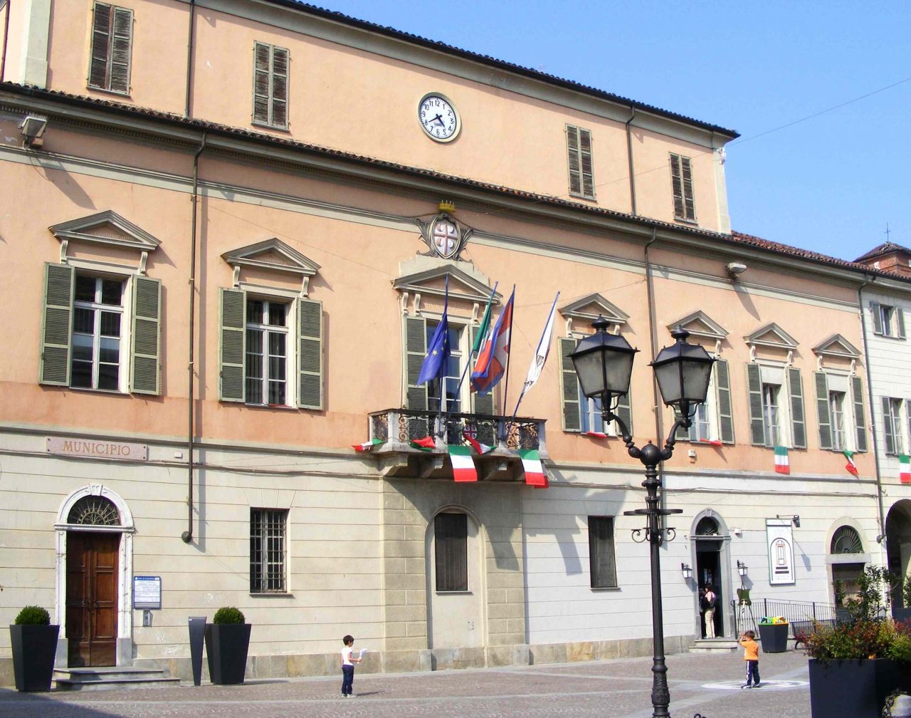 L’assessore denuncia l’aggressione e annuncia le sue reazioni