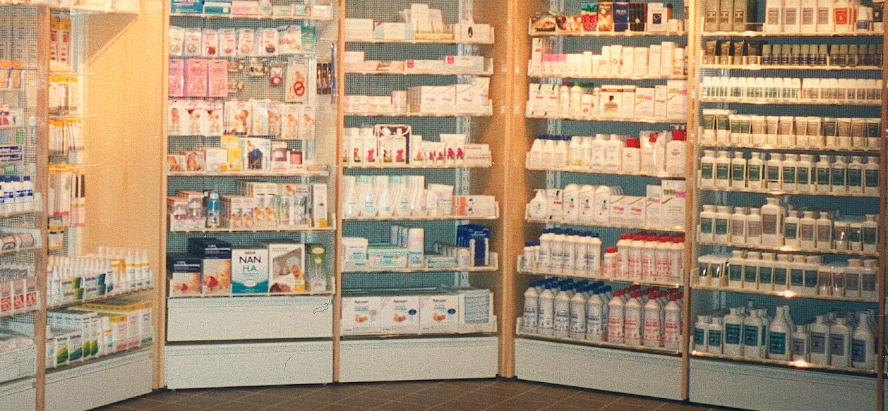 Rapinavano le farmacie col taglierino: arrestati