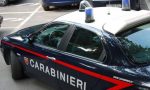 Ruba il portafoglio a un bancomat: denunciato