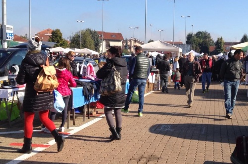 Settimo, in via Castiglione gli “Affari d’oro” con la Croce Rossa