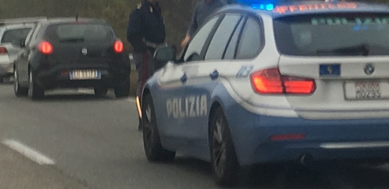 Auto ferme sulla strada tra Brandizzo e Chivasso: rallentare