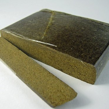 Arrestati tre spacciatori: avevano 15 Kg di hashish