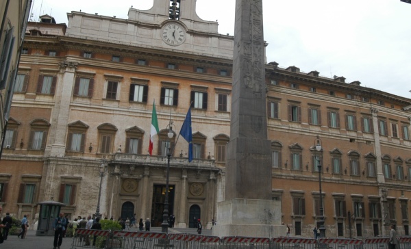 Crisi di Governo, la politica settimese e chivassese con gli occhi puntati su Roma
