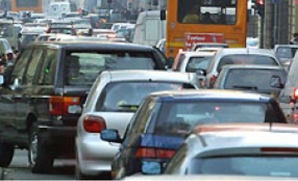 Blocco antismog, da oggi a giovedì fermi anche i diesel Euro 5