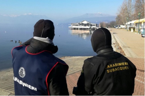 Migliaia di palafitte sotto il lago di Viverone, sono i resti di un villaggio dell’antichità