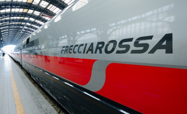 Aumenta il costo del Frecciarossa, si incentivano i regionali veloci