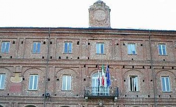 Cognome del padre al nuovo nato: un atto illegittimo