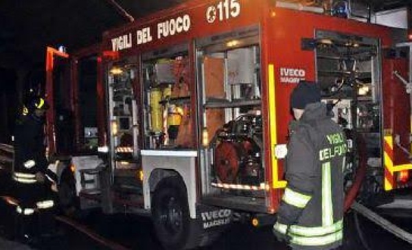 Gassino, incendio in strada Bardassano: due abitazioni inagibili