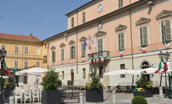 “Sindaco, ecco tutte le tue promesse non mantenute”