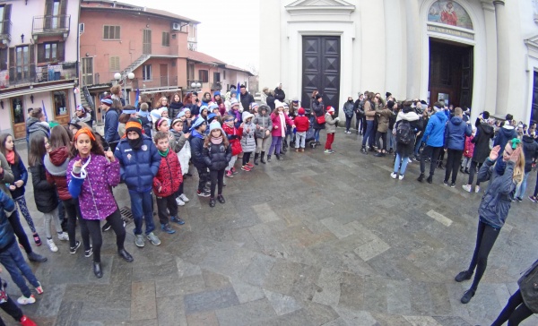 Settimo, duecento ragazzi e bambini alla Marcia della Pace in centro