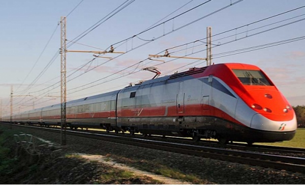 Guasto sul Frecciarossa fermo in stazione a Settimo