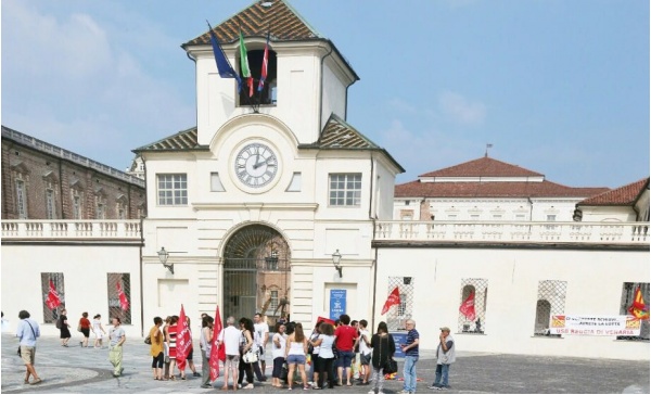 Venaria, i lavoratori della Reggia incrociano le braccia all’Epifania