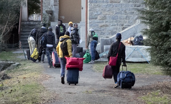 In arrivo nuovi profughi, ma c’è chi non li vuole nel chivassese