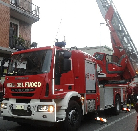 Arrestato il piromane delle auto elettriche
