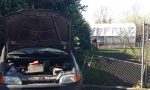 Chivasso, con l'auto sfonda la recinzione del vicino