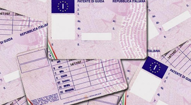 False patenti: 38 indagati