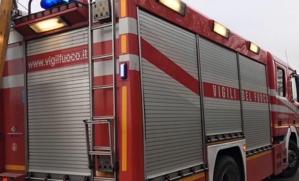 Gassino, scoppia un incendio in una cascina lungo la strada vecchia per Bardassano