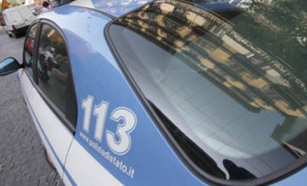 Rubano il borsello ad un 75enne al supermercato: arrestato uno degli autori del furto