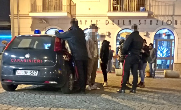 Settimo, furto notturno al Caffe’ della Stazione. Rubati i soldi dalla cassa e da due videopoker