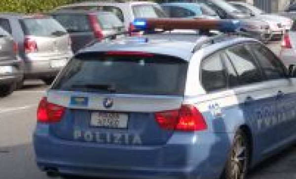 Droga tra cespugli arrestato spacciatore