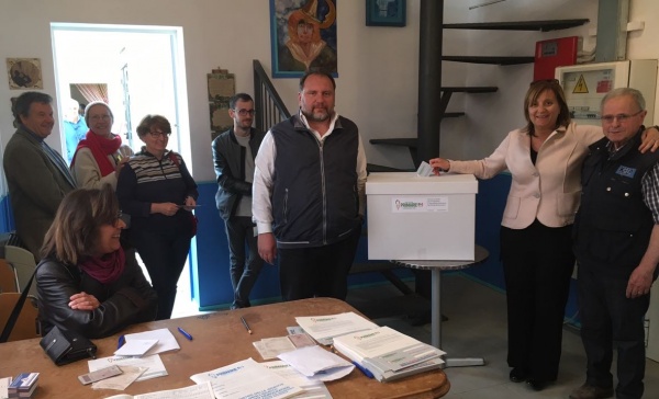 Pd, Chivassesi e Vercellesi premiano Renzi