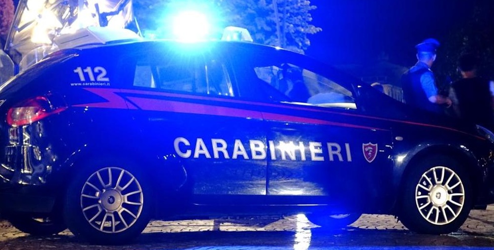 Scarcerato da una settimana, minaccia la sua famiglia