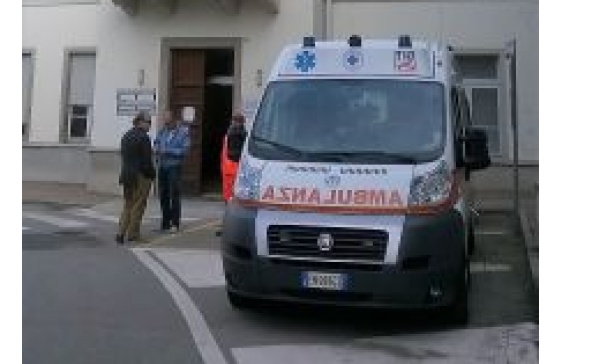Travolta da un carro di Carnevale, è fuori pericolo