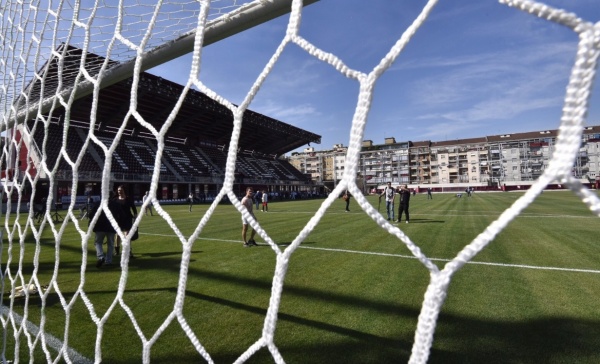 Stadio, alcolici e bottiglie vietate