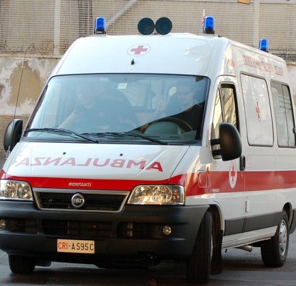 Giovane picchia i nonni:i due anziani finiscono in ospedale