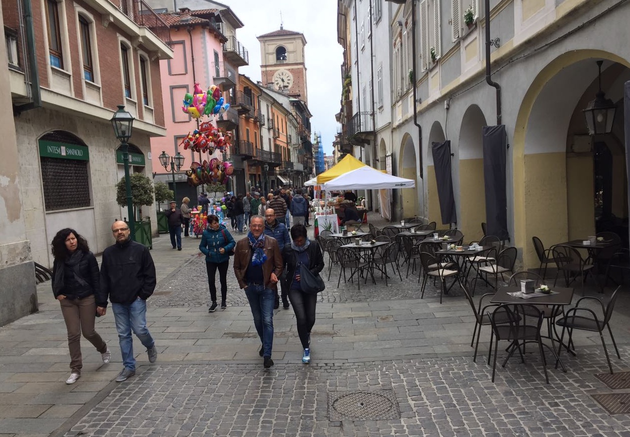 Oggi, la Festa del commercio di Primavera
