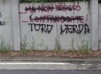 Scritte offensive sul Grande Torino