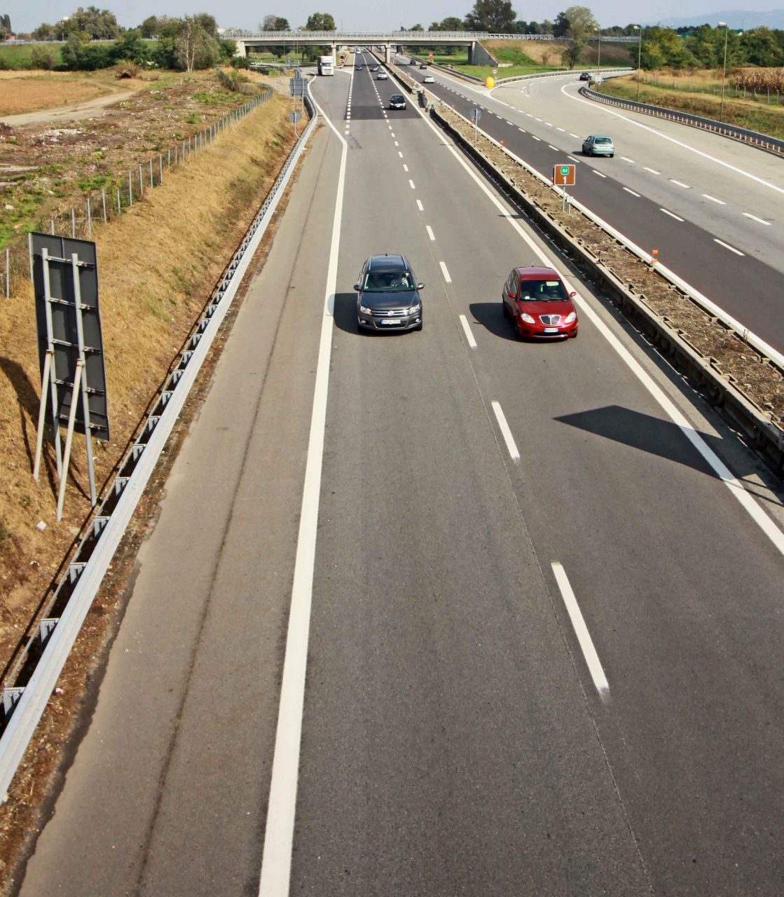 Settimo, avvistati migranti a piedi sull’autostrada Torino – Milano