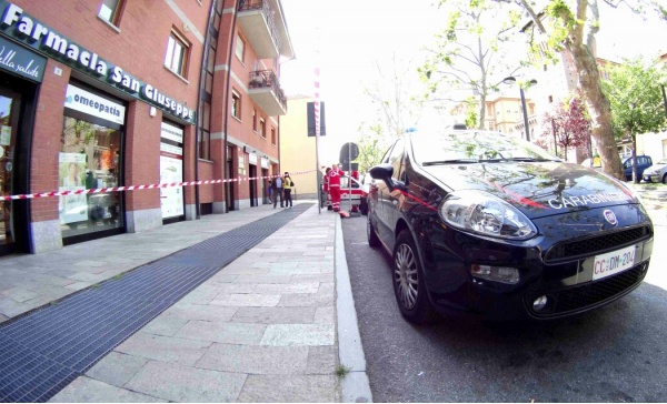 Settimo, tragedia in centro. Cade dalla finestra di piazza Vittorio. E’ morto sul colpo