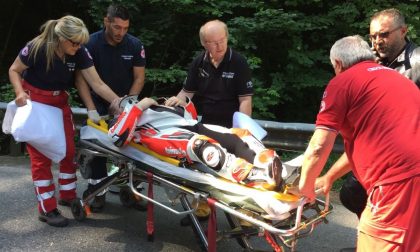 Chivasso-Castagneto, incidente alla prima curva: motociclista a terra