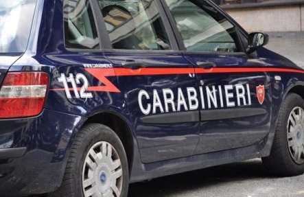 Ruba attrezzi da lavoro e viene sequestrato
