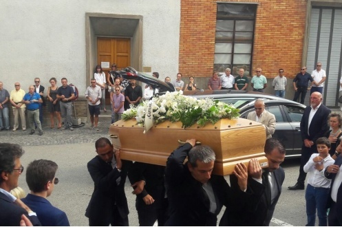 Folla commossa ai funerali dell’imprenditore Mattioda