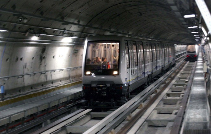 Furti metropolitana arrestato dalla Polizia di Stato