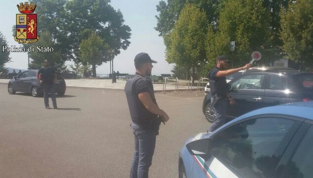 Un furgone fa scattare l’allarme terrorismo a Superga