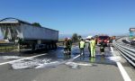 Chivasso, rimorchio prende fuoco in autostrada