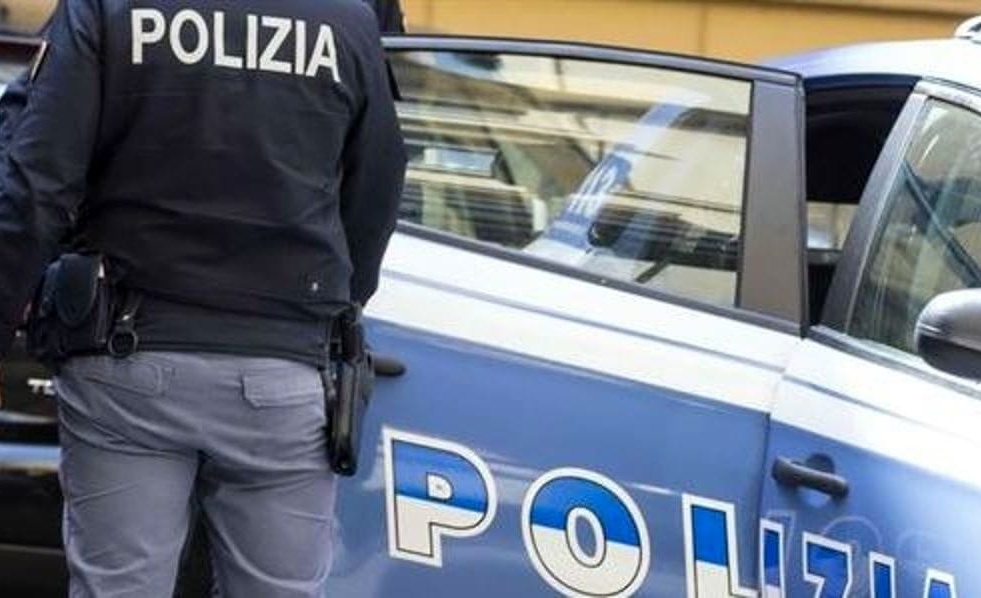 Riciclaggio: arrestato 40enne, indagata la moglie