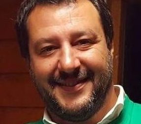Salvini approva la protesta contro i parcheggiatori abusivi
