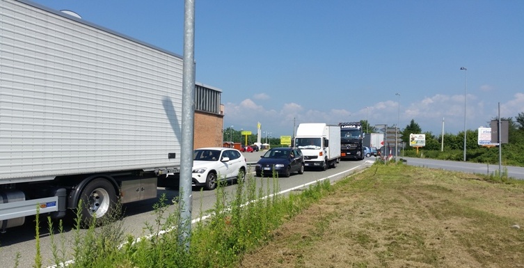 Traffico da bollino giallo per chi rientra