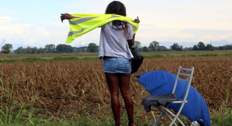 Operazione Malai e Alba Chiara, arrestate le bande che gestivano la prostituzione IL VIDEO