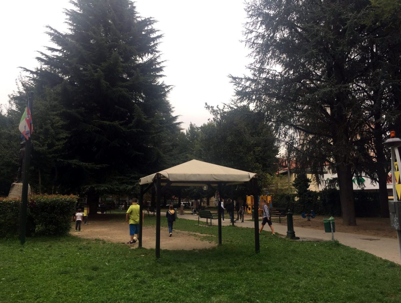 Chivasso, droga al parco di via Po: due denunciati